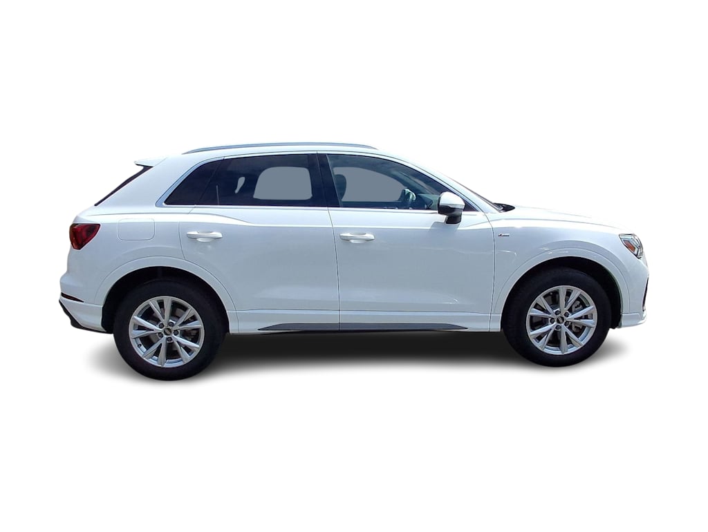 Thumbnail: 2023 Audi Q3 - 33