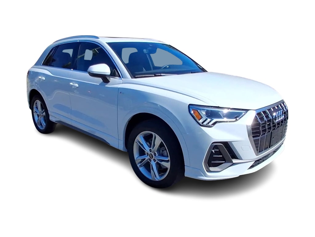 Thumbnail: 2024 Audi Q3 - 17