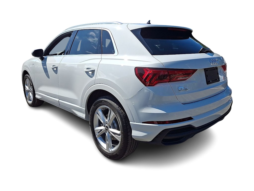 Thumbnail: 2024 Audi Q3 - 4