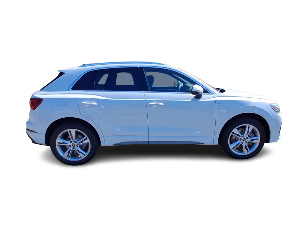Thumbnail: 2024 Audi Q3 - 21