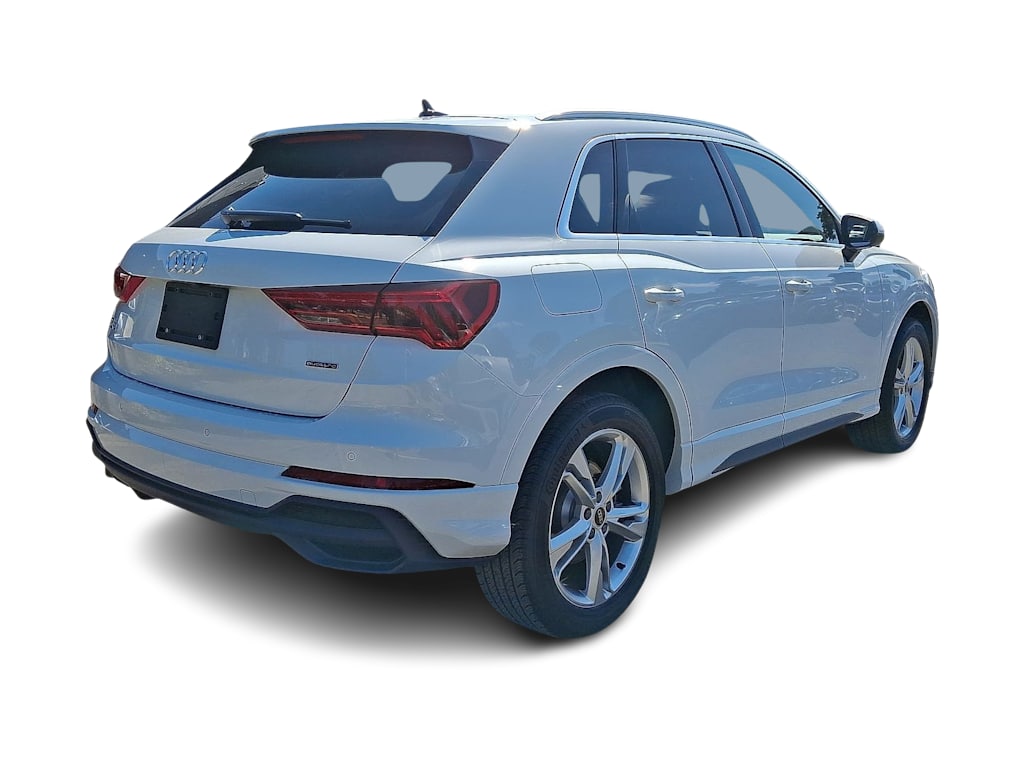 Thumbnail: 2024 Audi Q3 - 32