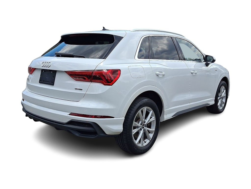 Thumbnail: 2024 Audi Q3 - 32