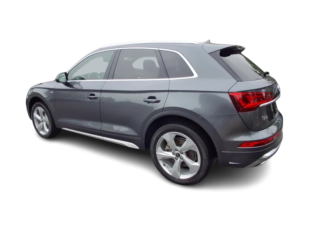 Thumbnail: 2023 Audi Q5 - 4