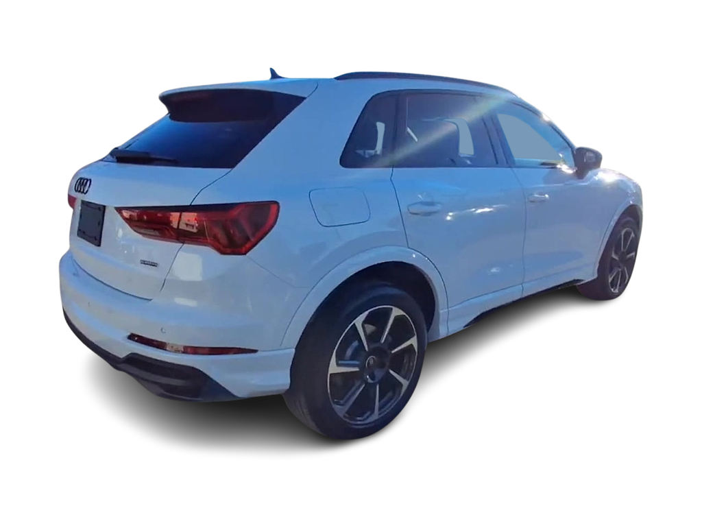 Thumbnail: 2025 Audi Q3 - 17