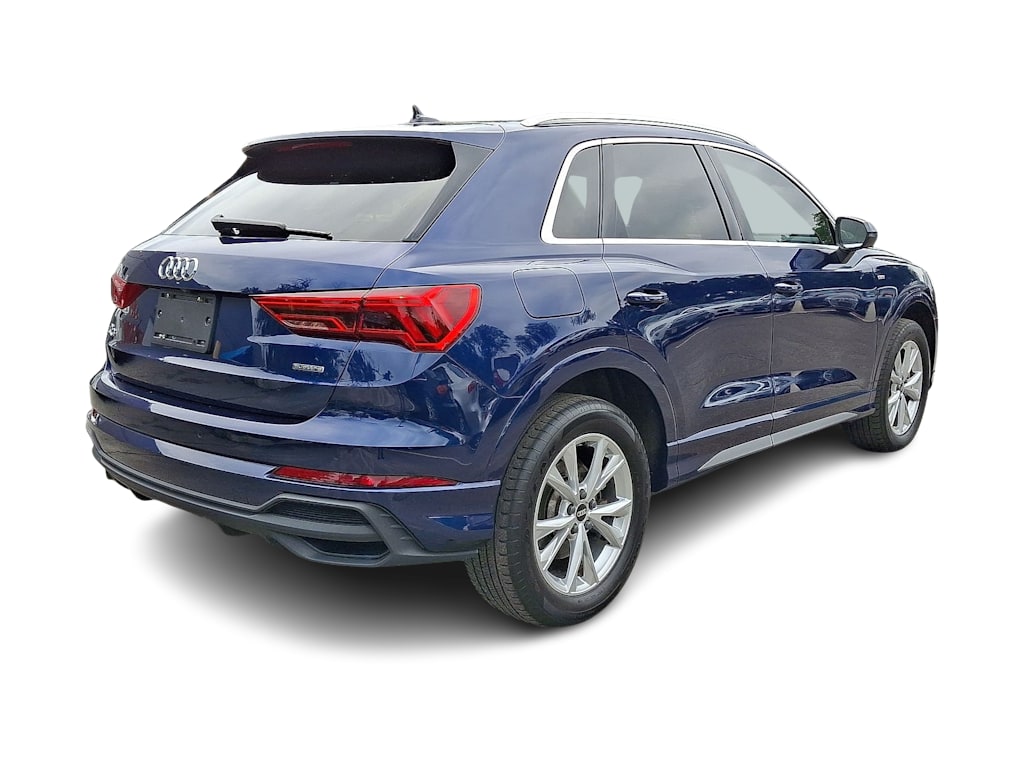 Thumbnail: 2023 Audi Q3 - 32