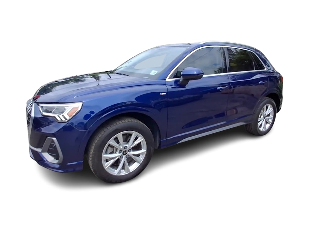 Thumbnail: 2023 Audi Q3 - 3