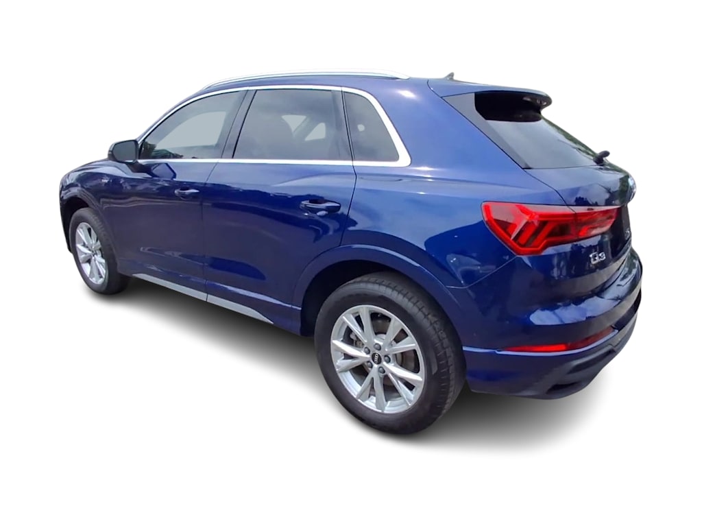Thumbnail: 2023 Audi Q3 - 4