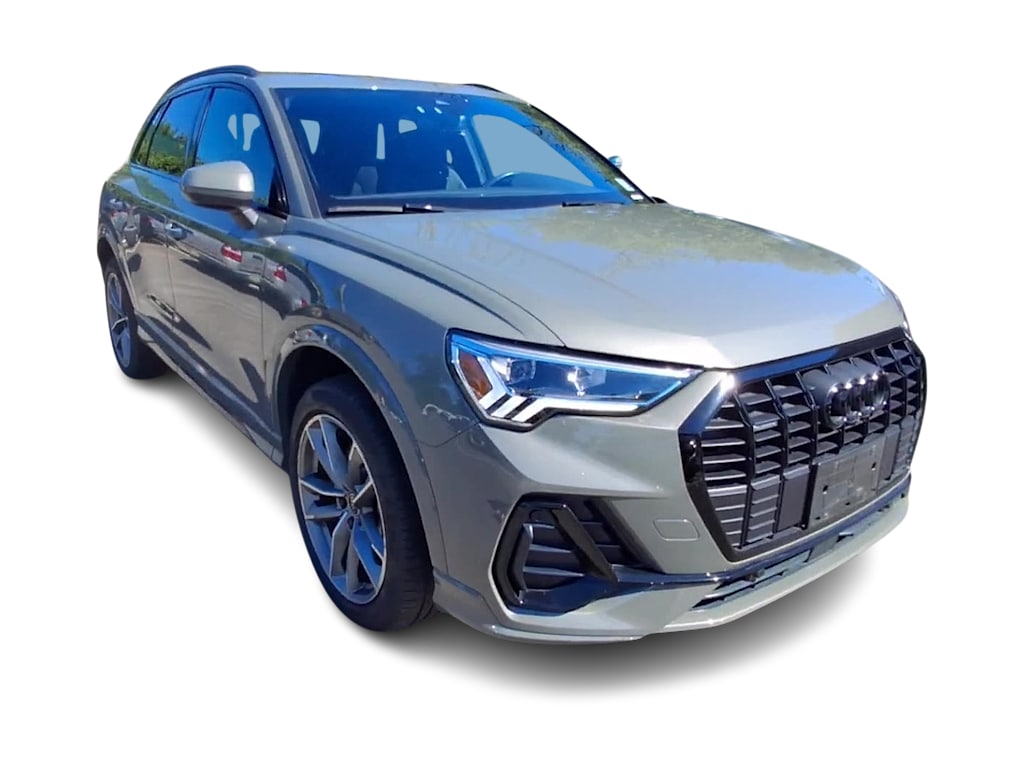 Thumbnail: 2023 Audi Q3 - 16