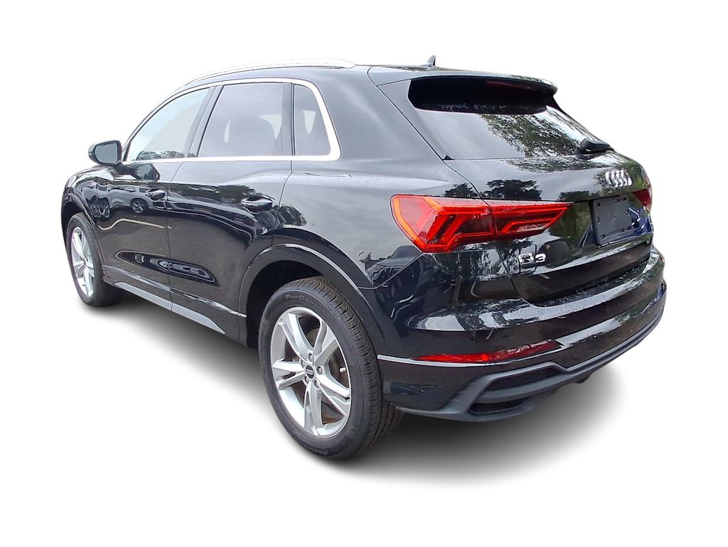 Thumbnail: 2023 Audi Q3 - 4