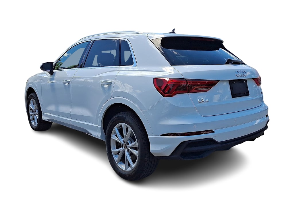 Thumbnail: 2023 Audi Q3 - 4