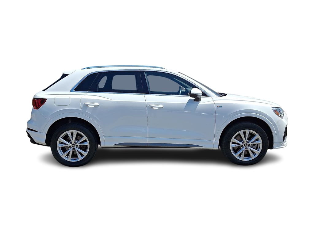 Thumbnail: 2023 Audi Q3 - 33