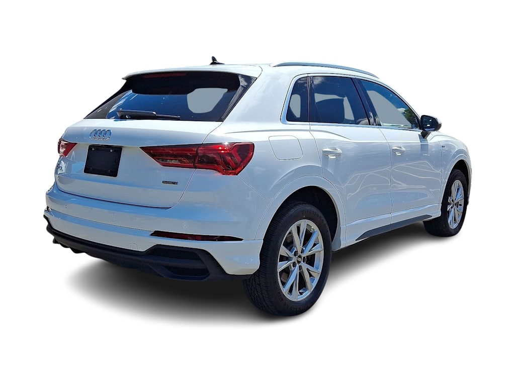 Thumbnail: 2023 Audi Q3 - 32