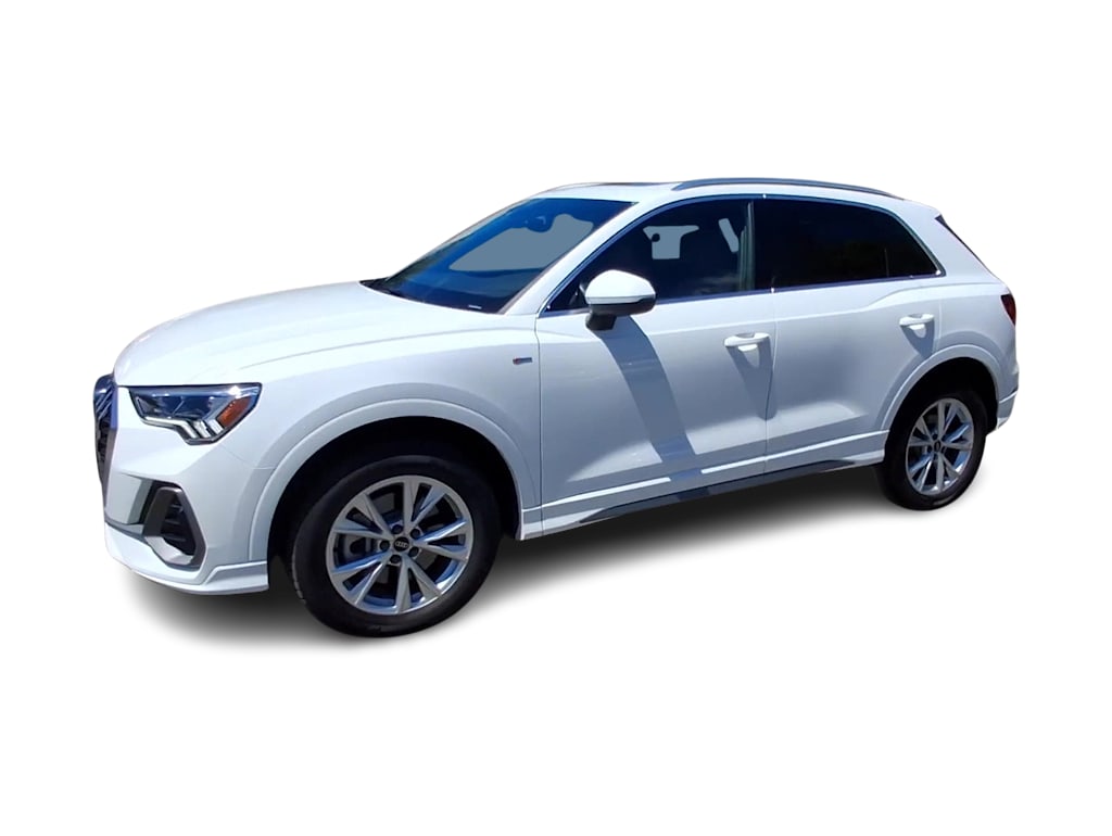 Thumbnail: 2023 Audi Q3 - 3