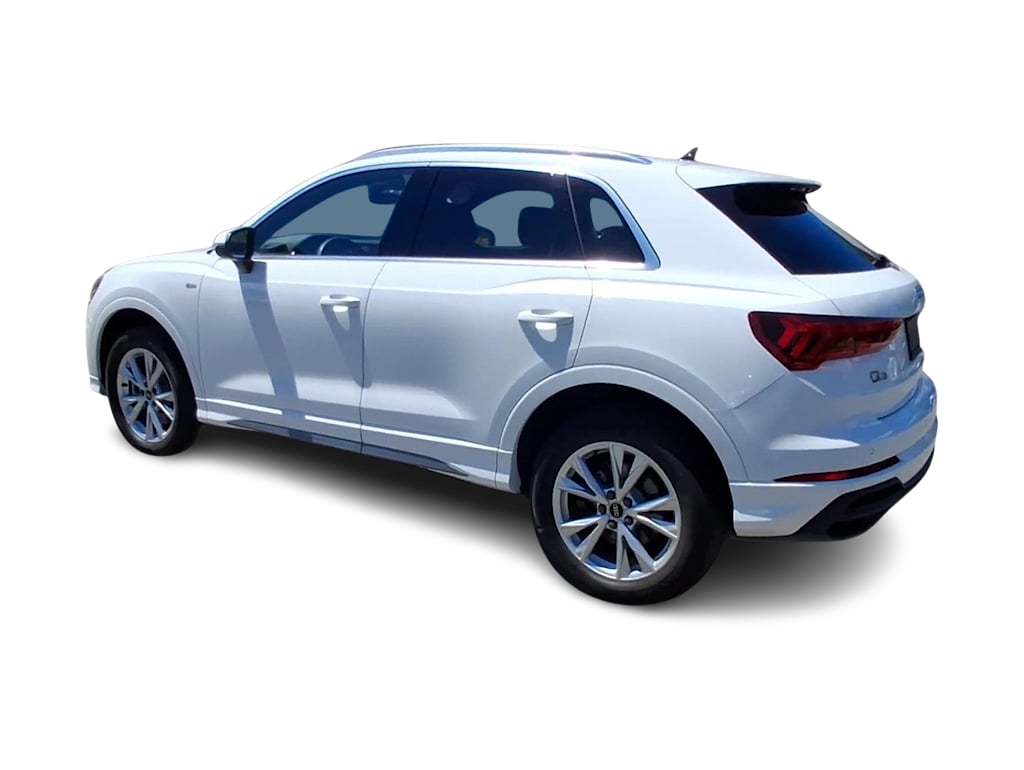 Thumbnail: 2023 Audi Q3 - 19