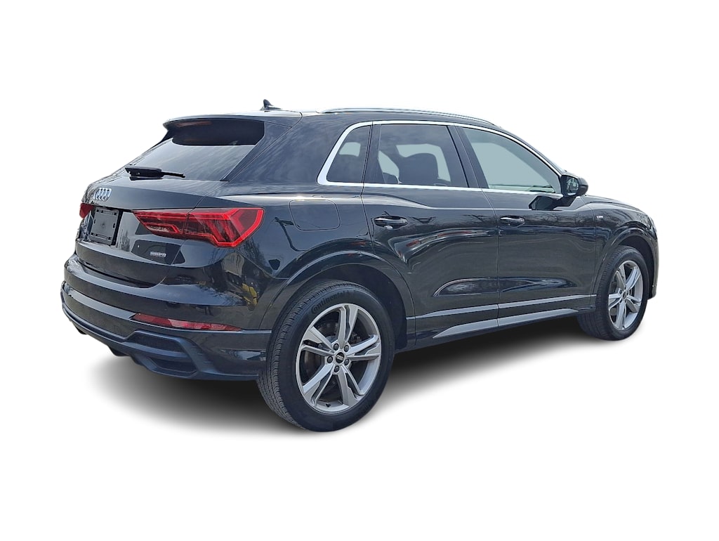 Thumbnail: 2021 Audi Q3 - 26