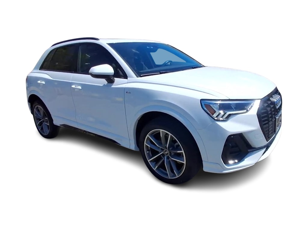 Thumbnail: 2023 Audi Q3 - 15