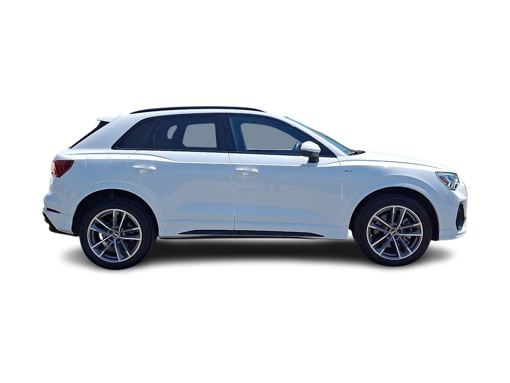 Thumbnail: 2023 Audi Q3 - 27
