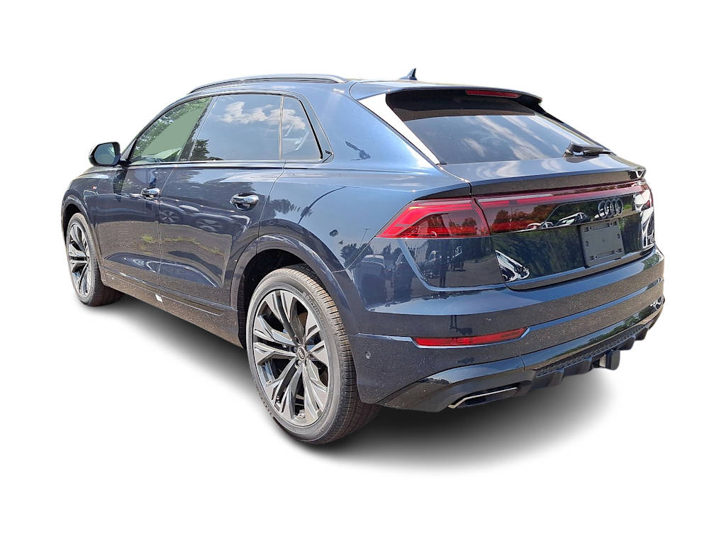 Thumbnail: 2026 Audi Q8 - 4