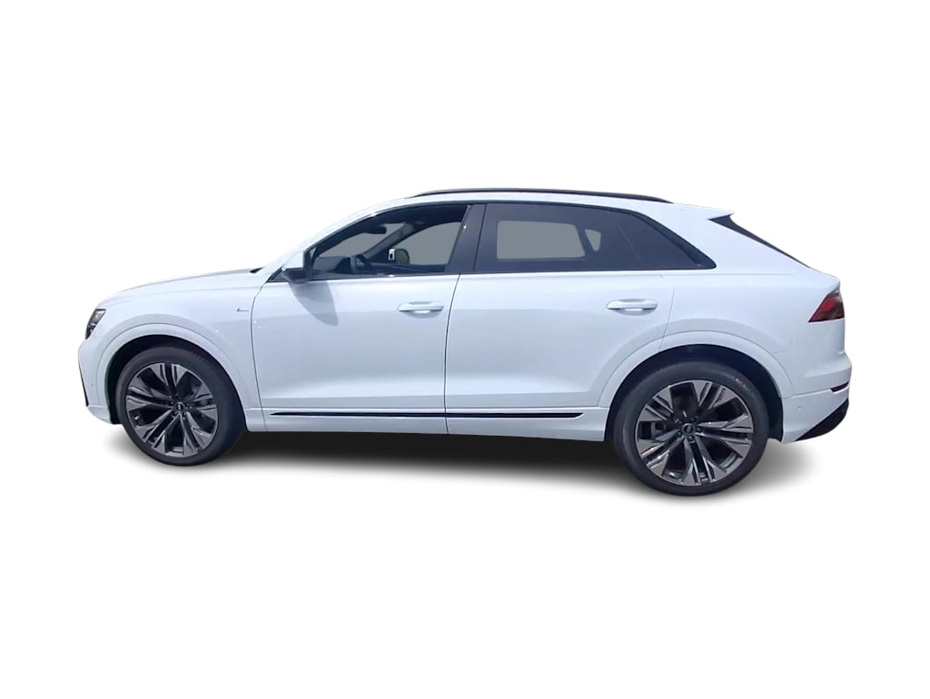 Thumbnail: 2026 Audi Q8 - 3