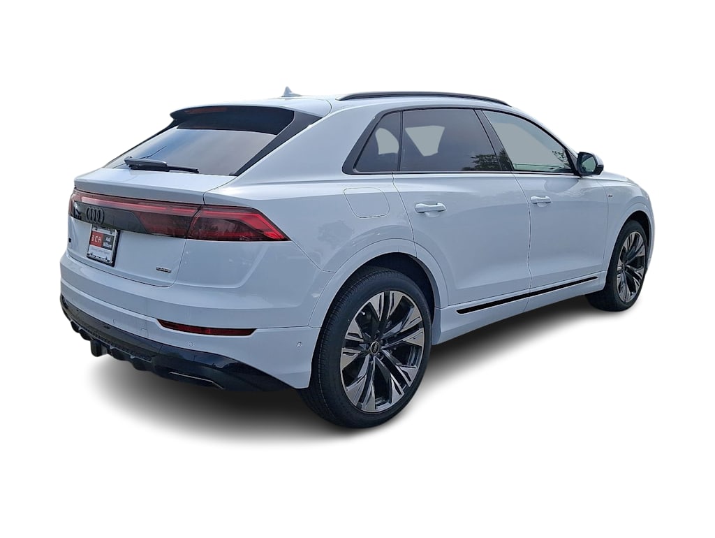 Thumbnail: 2026 Audi Q8 - 16
