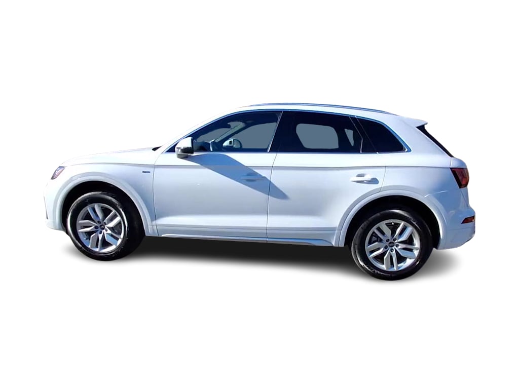 Thumbnail: 2023 Audi Q5 - 3