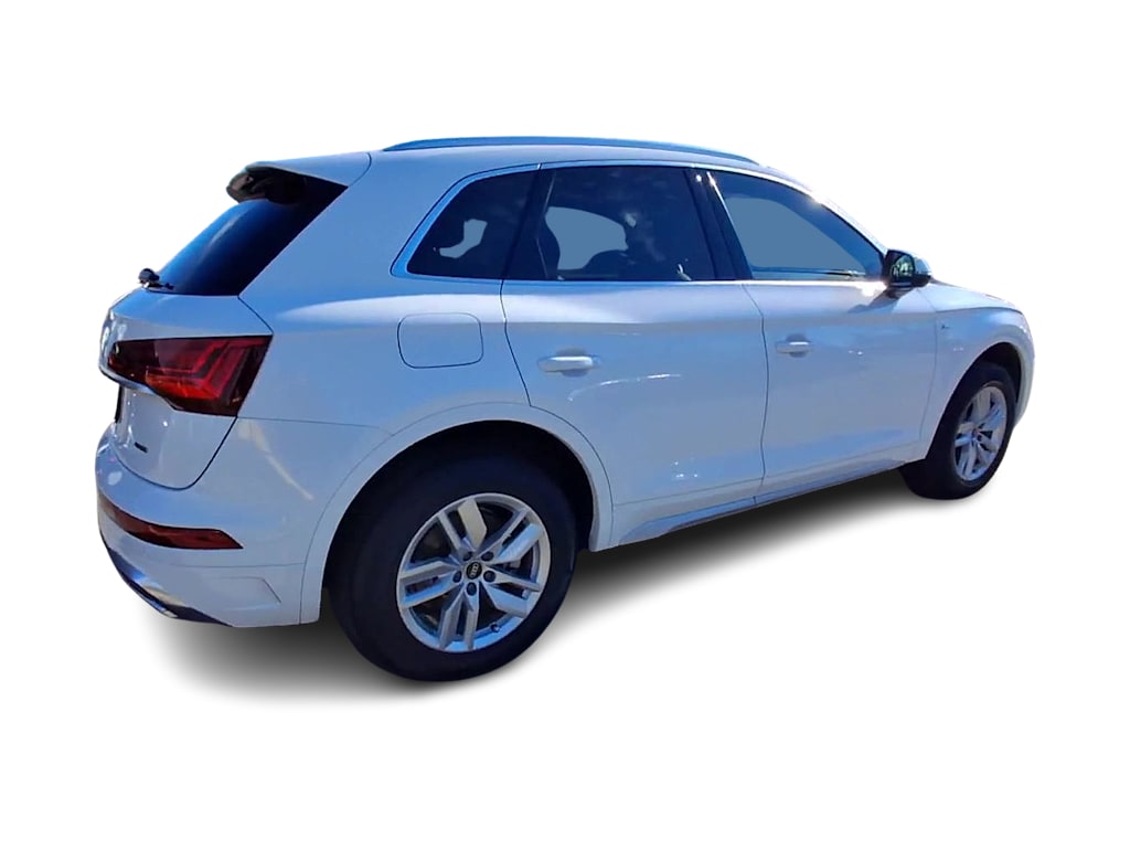 Thumbnail: 2023 Audi Q5 - 17
