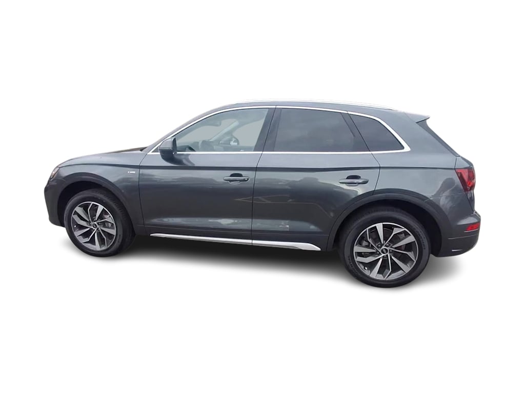 Thumbnail: 2022 Audi Q5 - 3