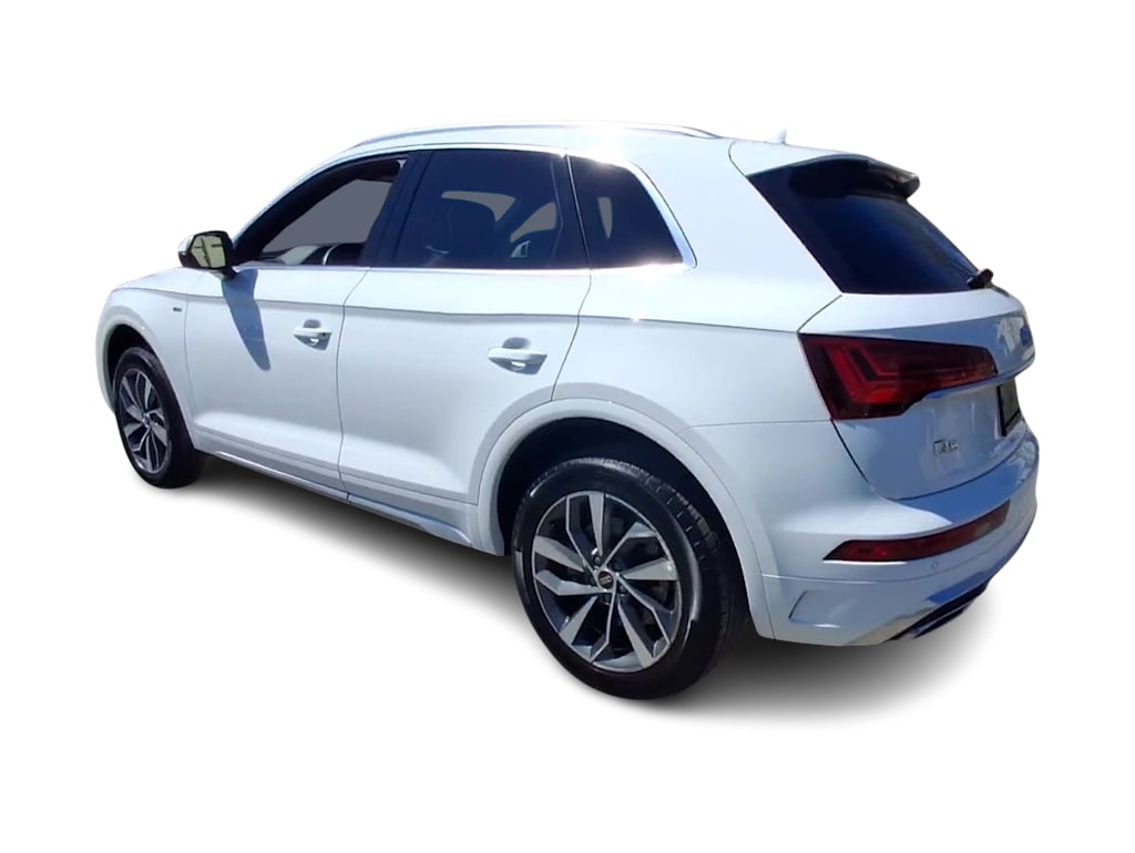 Thumbnail: 2023 Audi Q5 - 4