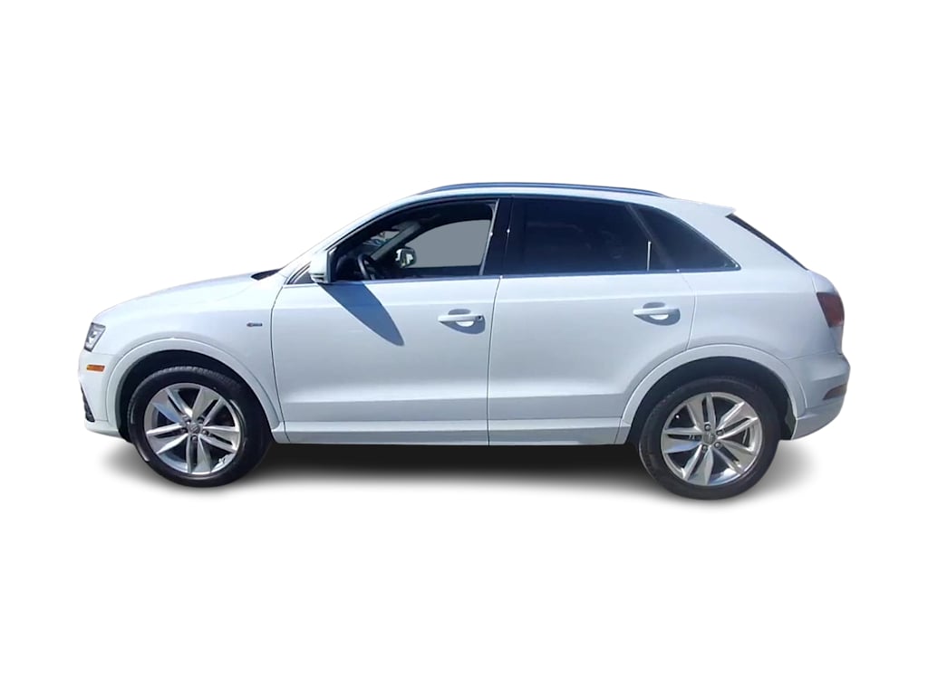 Thumbnail: 2018 Audi Q3 - 3