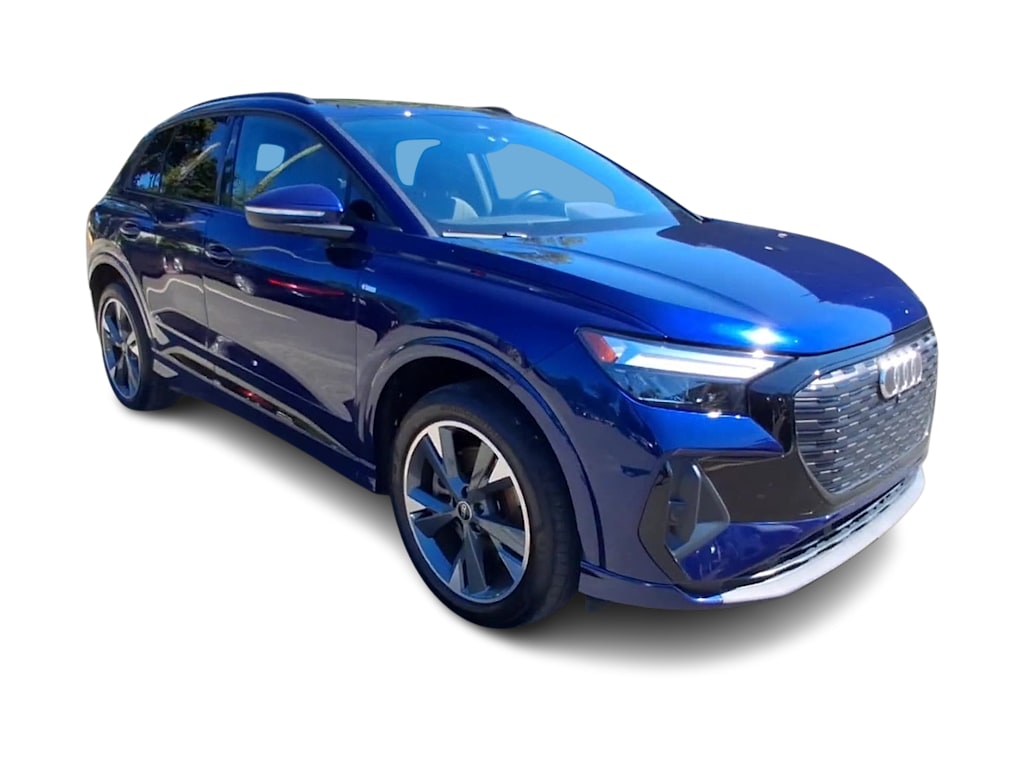 Thumbnail: 2023 Audi Q4 e-tron - 17