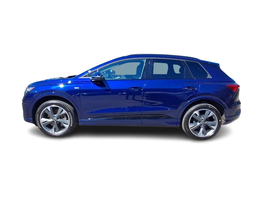 Thumbnail: 2023 Audi Q4 e-tron - 18