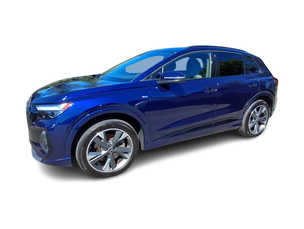 Thumbnail: 2023 Audi Q4 e-tron - 3