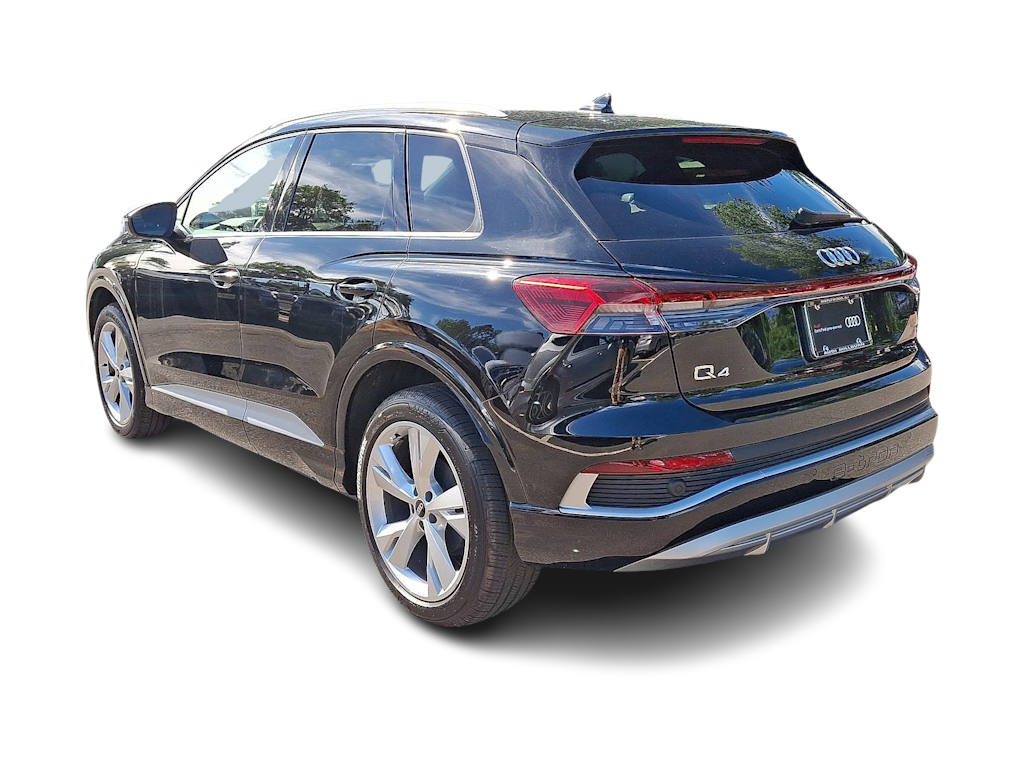 Thumbnail: 2023 Audi Q4 e-tron - 4