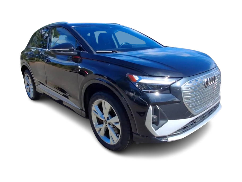 Thumbnail: 2023 Audi Q4 e-tron - 17