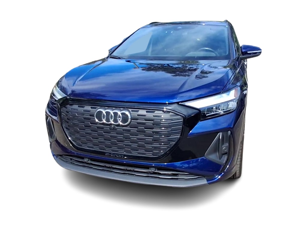 Thumbnail: 2023 Audi Q4 e-tron - 6
