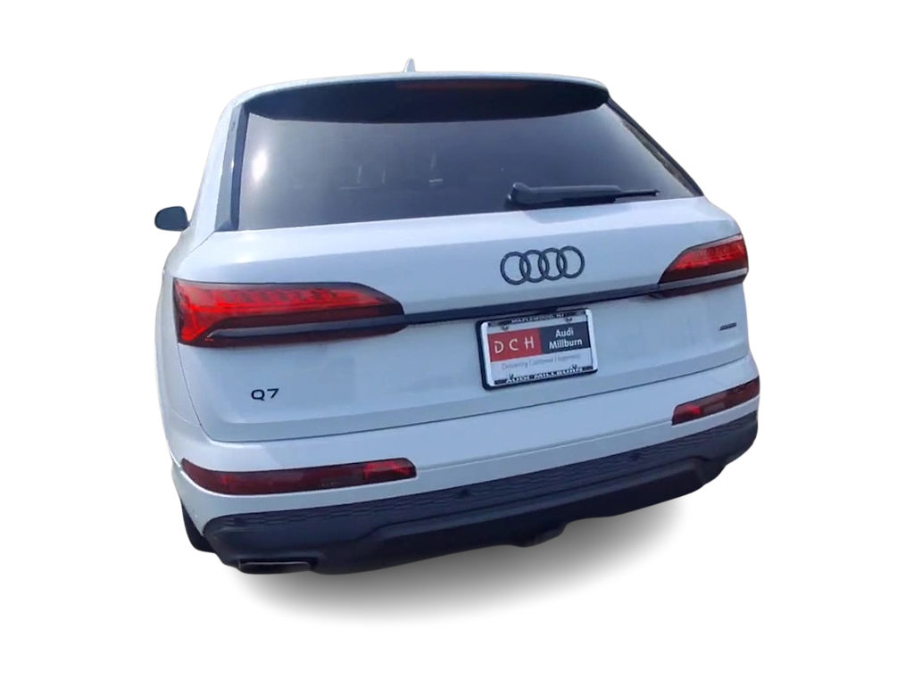 Thumbnail: 2026 Audi Q7 - 5
