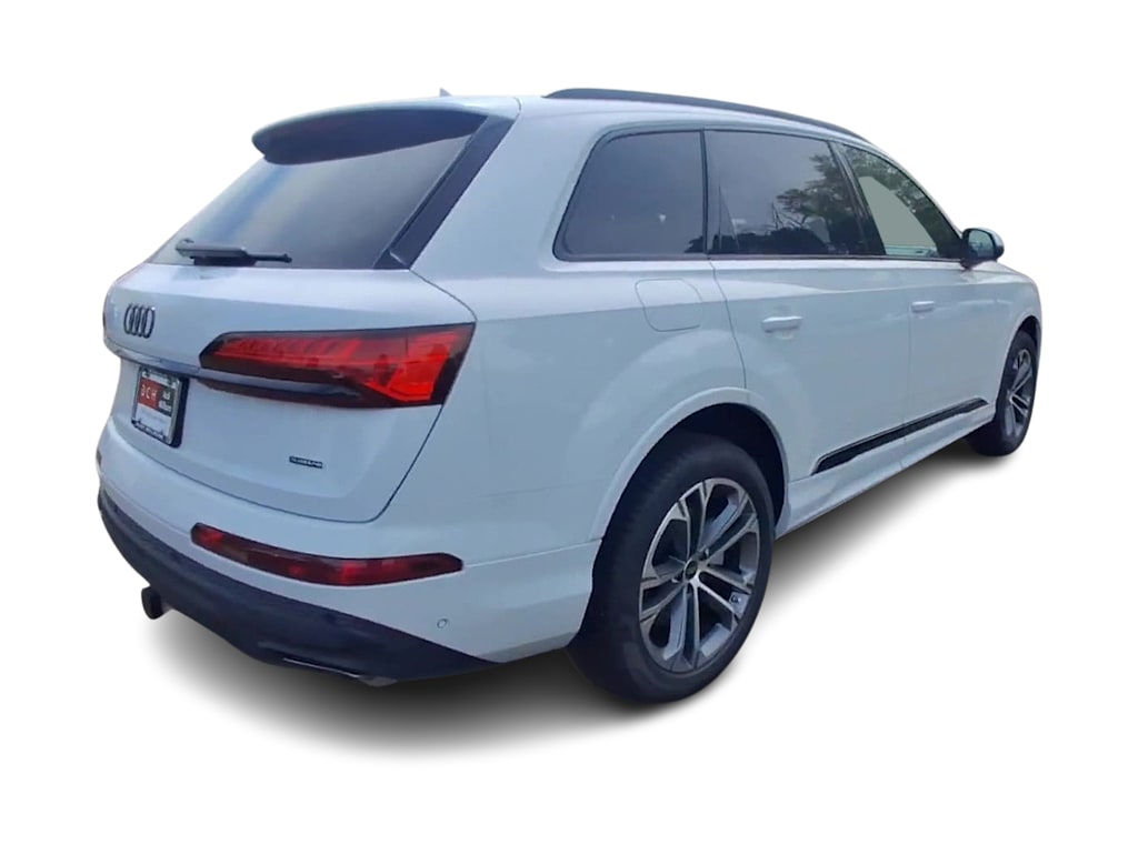 Thumbnail: 2026 Audi Q7 - 13