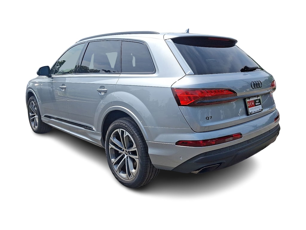 Thumbnail: 2026 Audi Q7 - 4