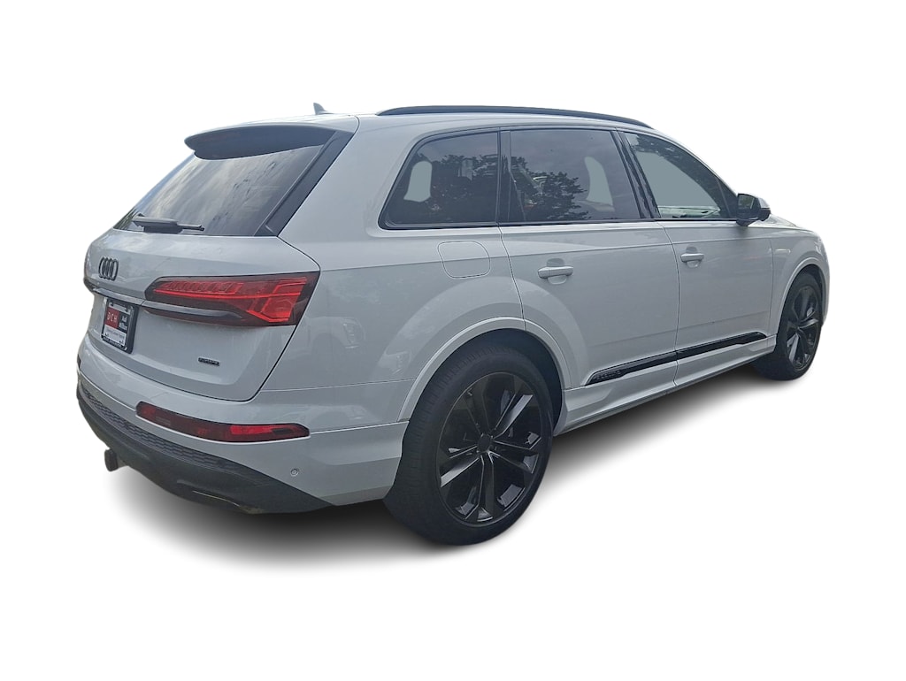 Thumbnail: 2026 Audi Q7 - 17