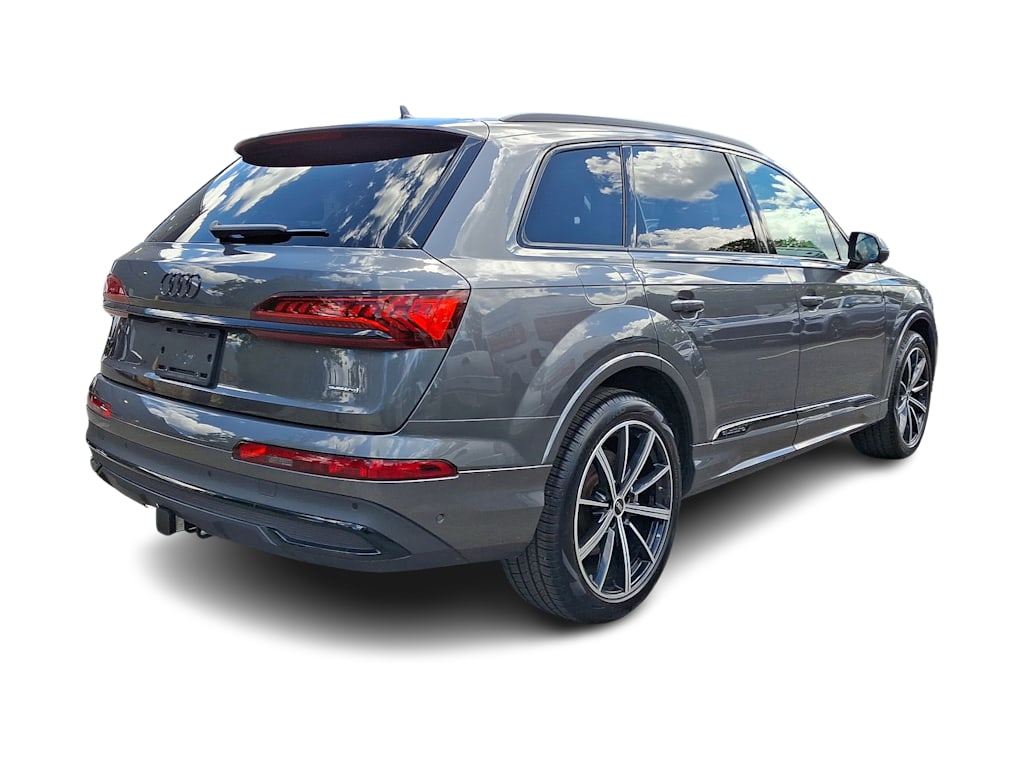 Thumbnail: 2023 Audi Q7 - 32