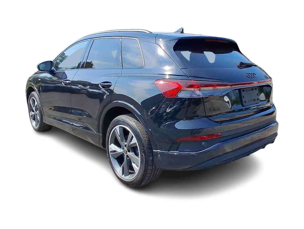 Thumbnail: 2023 Audi Q4 e-tron - 4