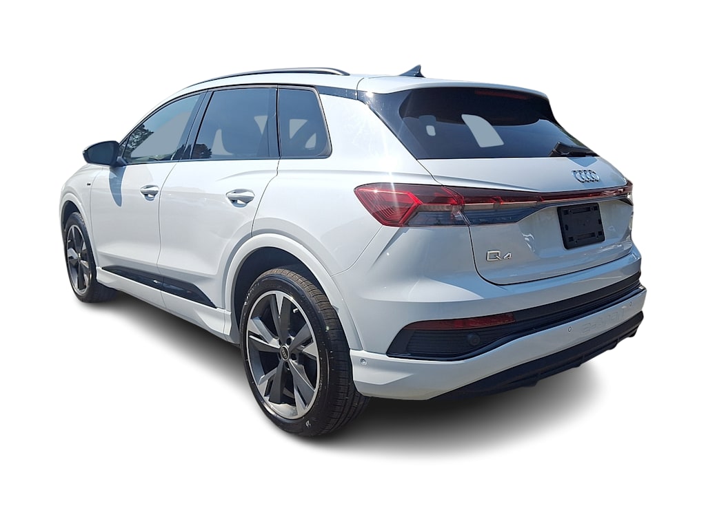 Thumbnail: 2023 Audi Q4 e-tron - 4