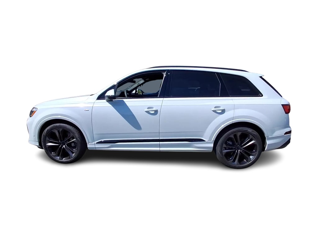 Thumbnail: 2026 Audi Q7 - 3