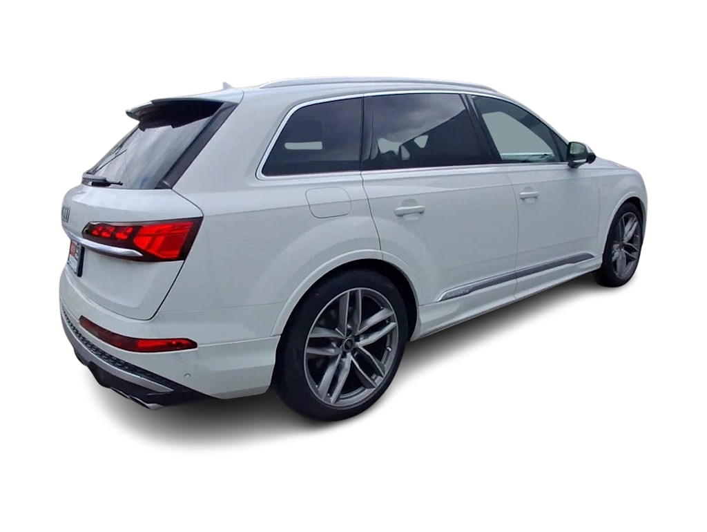 Thumbnail: 2026 Audi SQ7 - 13