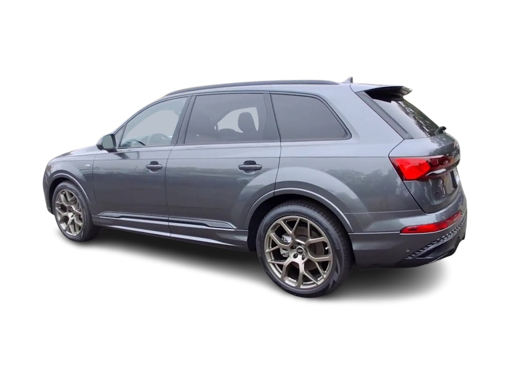 Thumbnail: 2026 Audi Q7 - 16