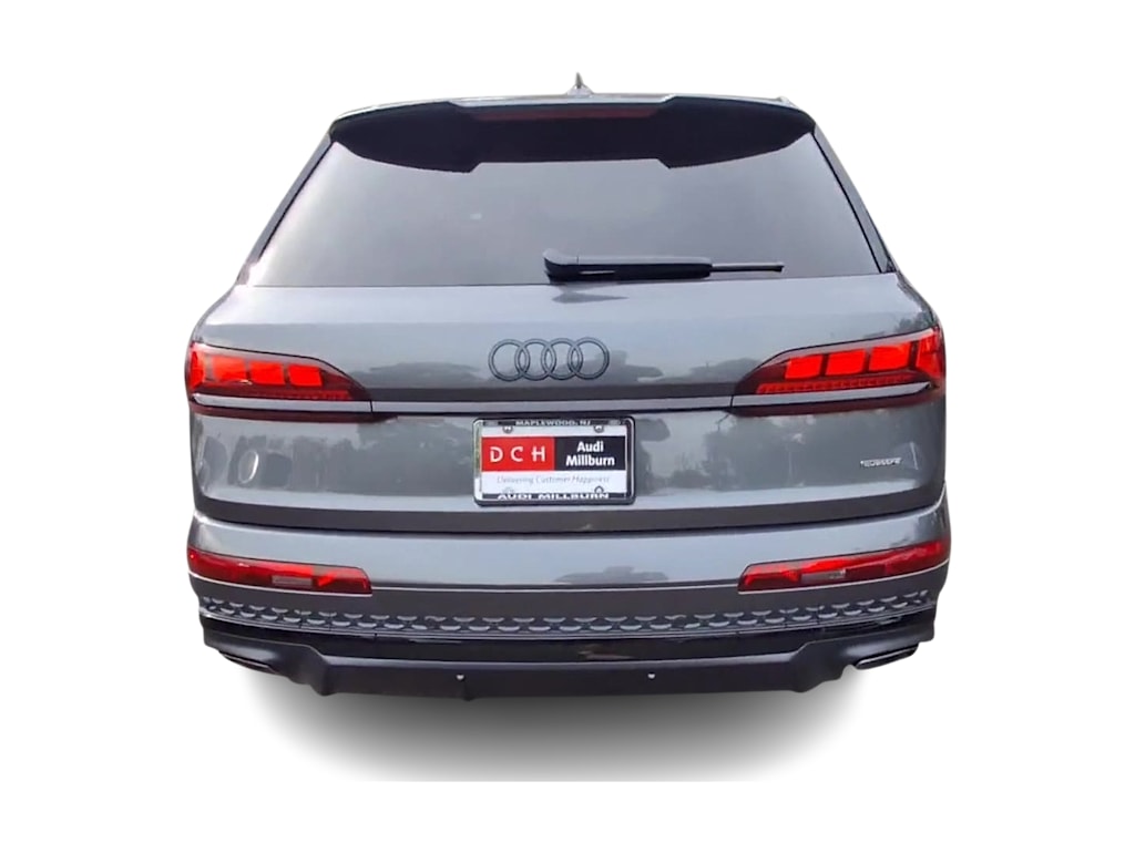 Thumbnail: 2026 Audi Q7 - 5