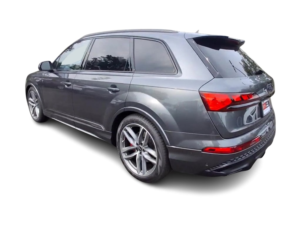 Thumbnail: 2026 Audi Q7 - 4