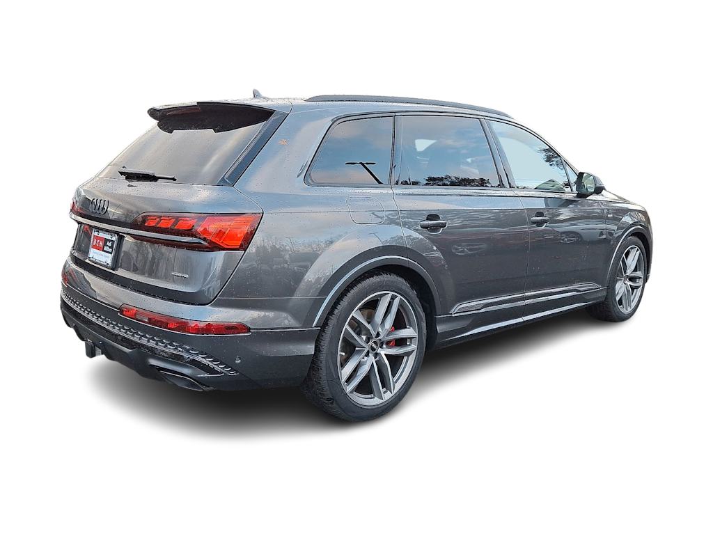 Thumbnail: 2026 Audi Q7 - 16