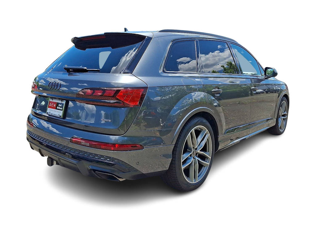 Thumbnail: 2026 Audi Q7 - 16