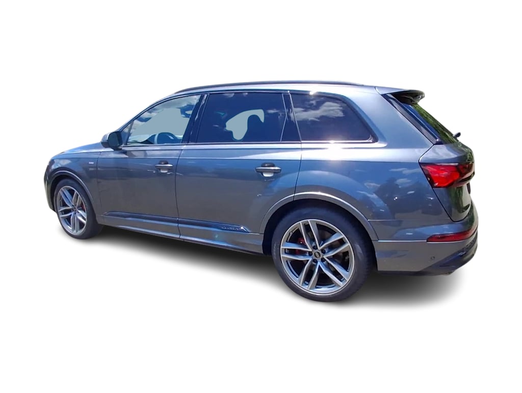 Thumbnail: 2026 Audi Q7 - 13